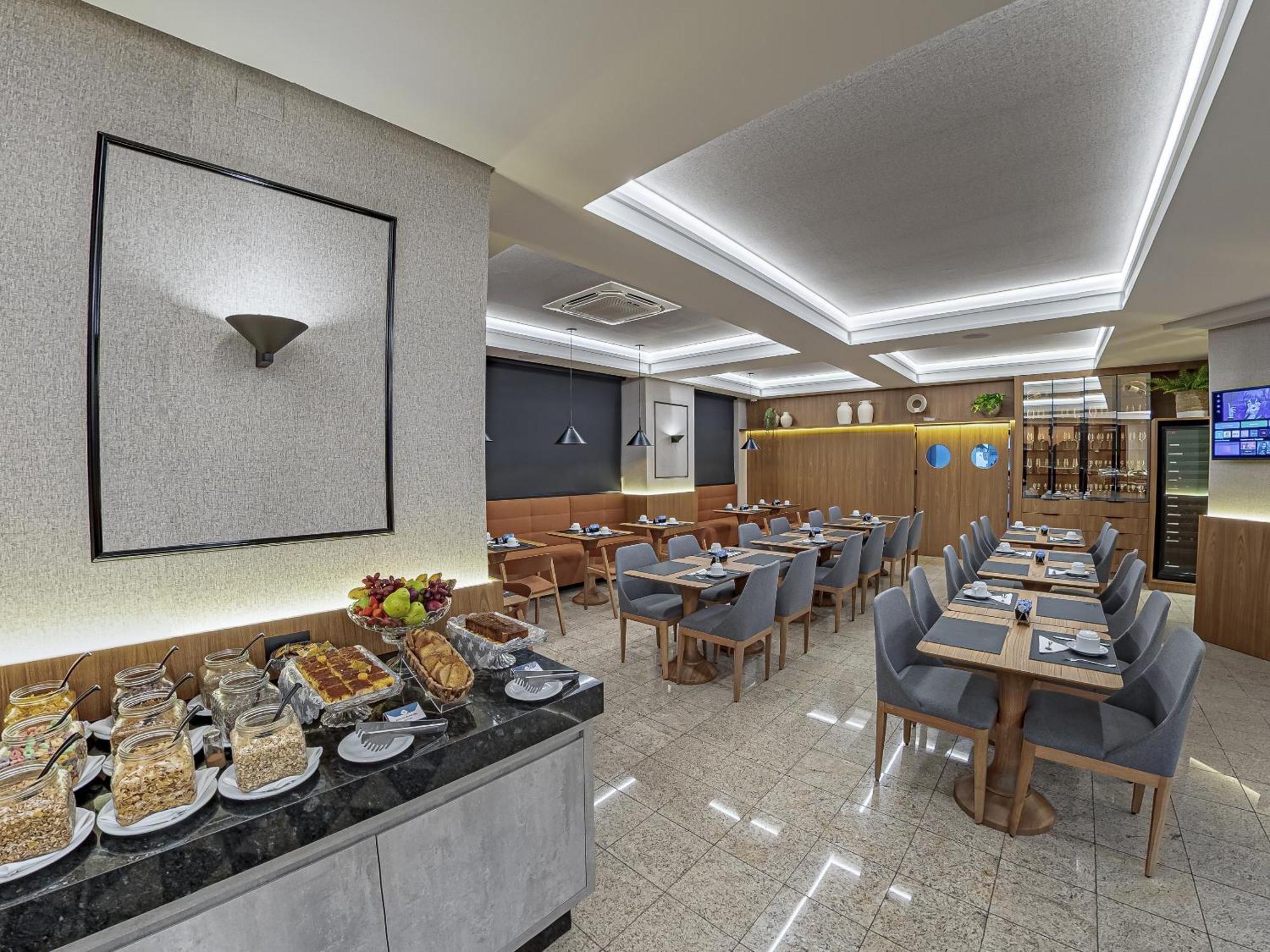Hotel Metropole マリンガ エクステリア 写真